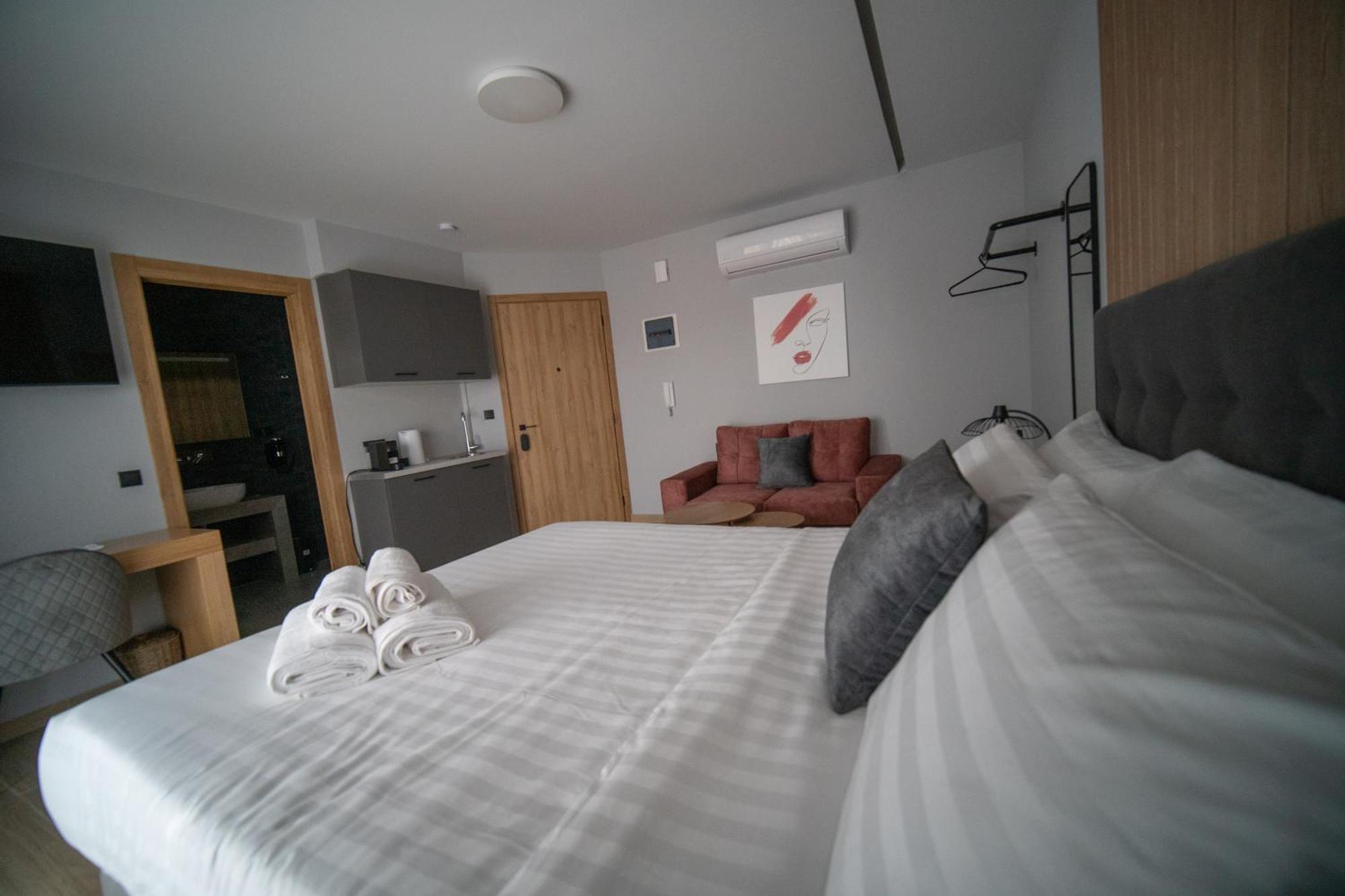 Smart Green Appartments Larissa Luaran gambar
