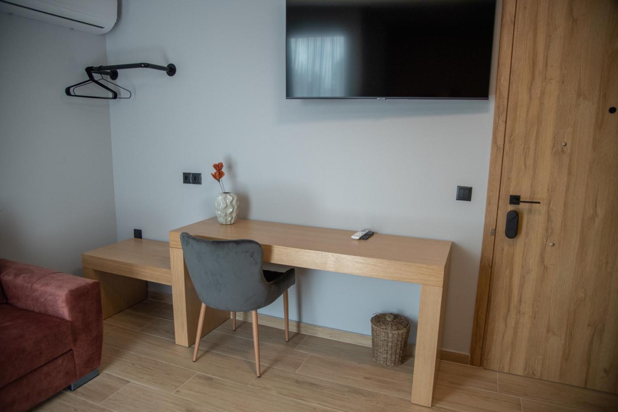 Smart Green Appartments Larissa Luaran gambar