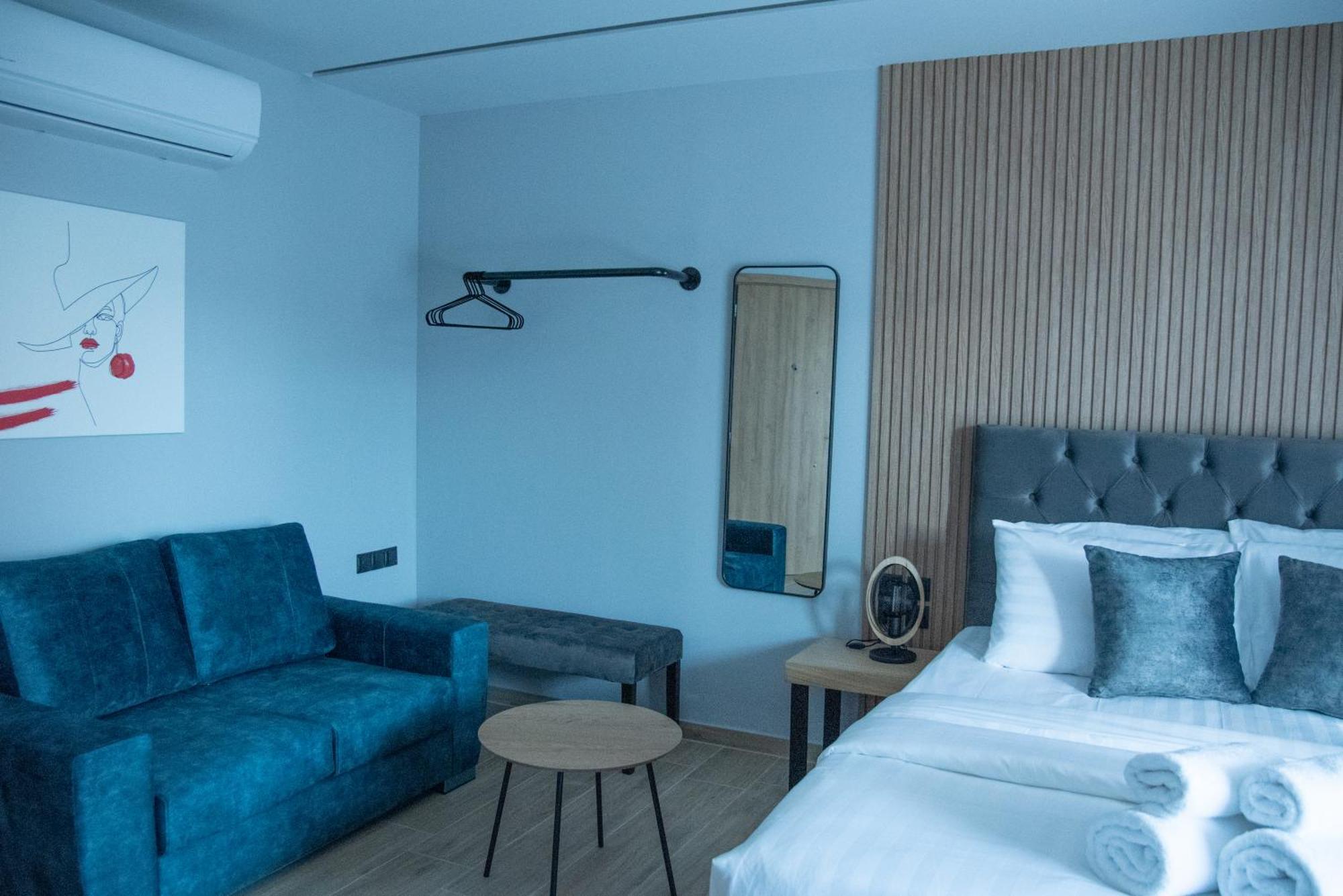 Smart Green Appartments Larissa Bilik gambar