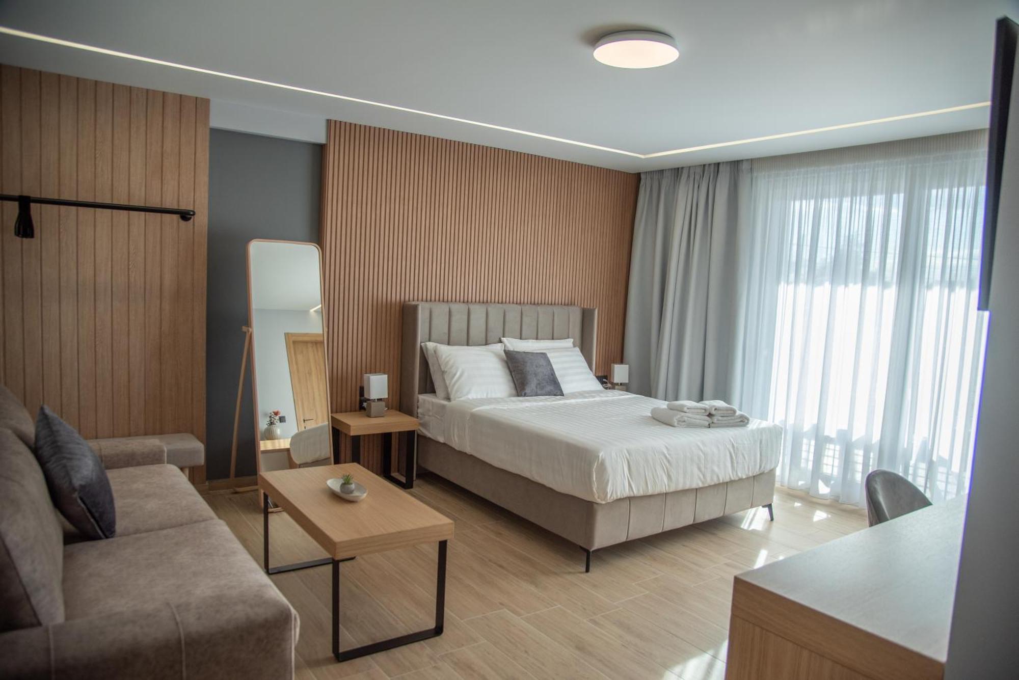 Smart Green Appartments Larissa Bilik gambar