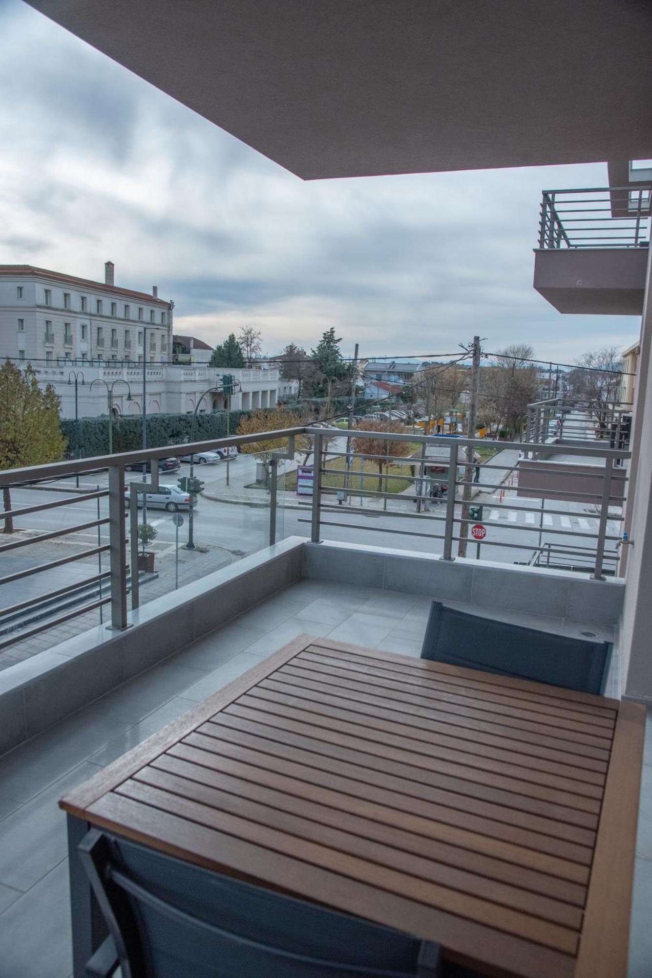 Smart Green Appartments Larissa Luaran gambar